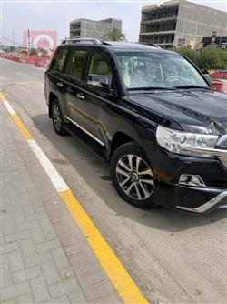 تويوتا لاندكروزر